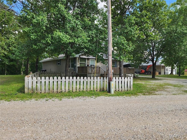 342 Deer Run Acres A, Williamsville, MO 63967 - view of front of house with a fenced front yard and driveway
