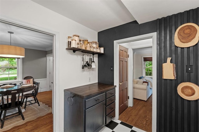 301 Dawson Ct, Webster Groves, MO 63119 - bar with wood finished floors