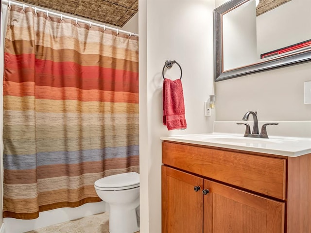 1569 Ghent Rd, Columbia, IL 62236 - full bathroom with toilet, curtained shower, and vanity