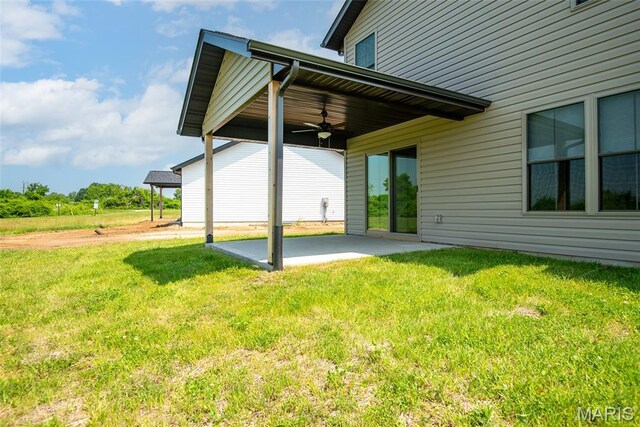 2805 Beth Ann Ct, Pontoon Beach, IL 62040 - view of patio / terrace featuring a ceiling fan