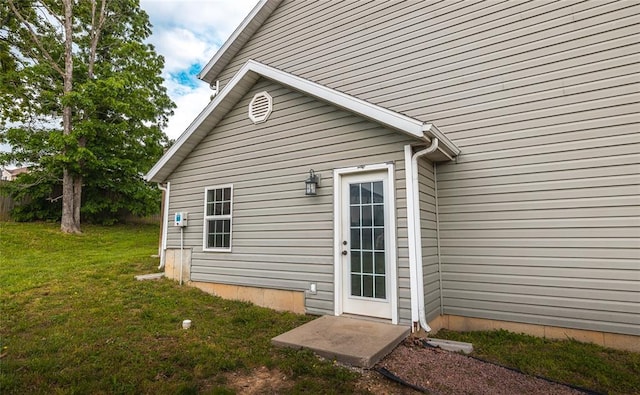 23529 Restore Rd, Waynesville, MO 65583 - view of property exterior with a yard