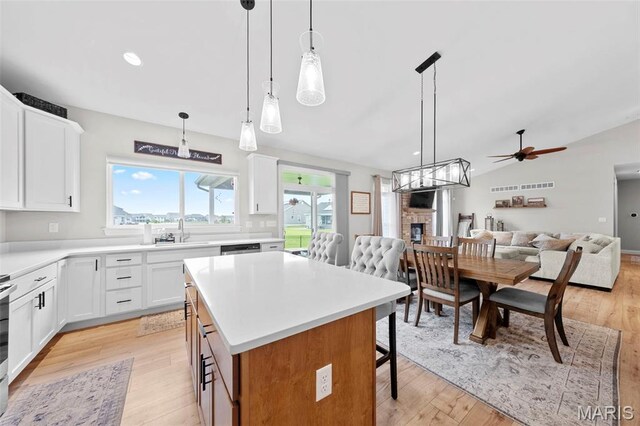 313 Summer Glen Ln, Saint Charles, MO 63301