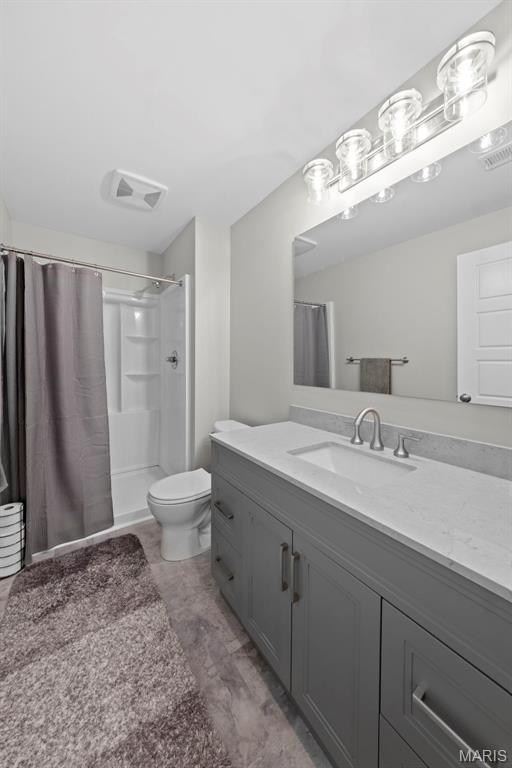 313 Summer Glen Ln, Saint Charles, MO 63301