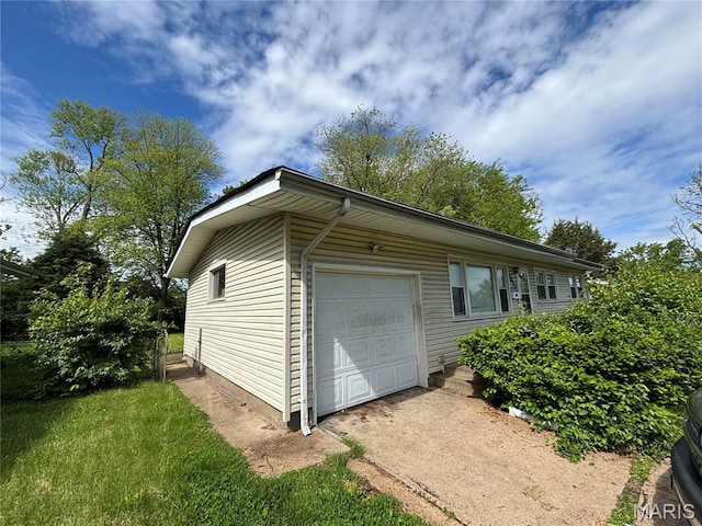 3032 Meadowlark Ave, Saint Louis, MO 63136 - photo 3