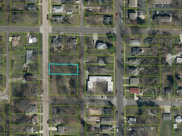 300 N Combs Ave, Collinsville, IL 62234 - photo 11