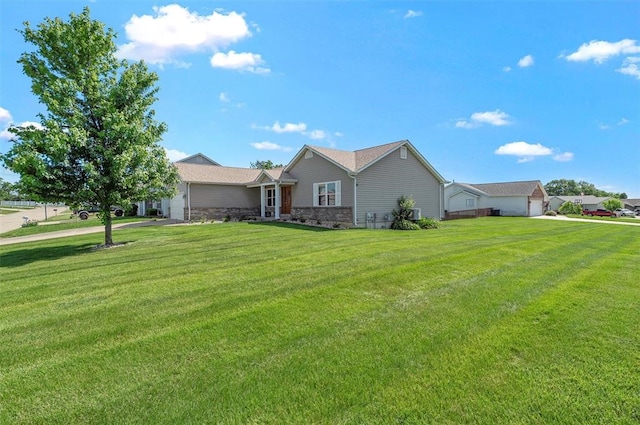 140 Glen Forest Dr, Troy, MO 63379 - single story home with a front lawn