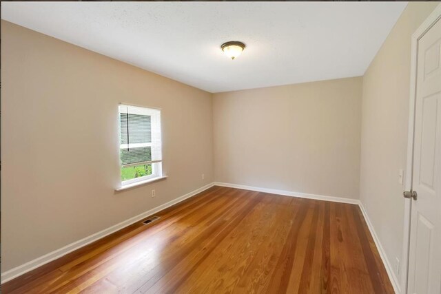 426 Bluff Dr, Saint Louis, MO 63137 - photo 6