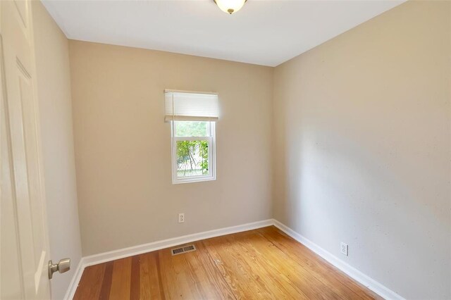426 Bluff Dr, Saint Louis, MO 63137 - photo 9
