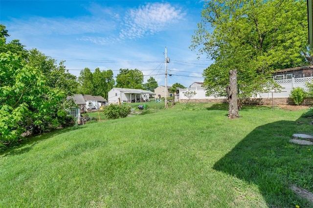 view of yard with a residential view