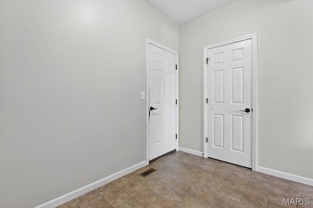 508 Frost Ct, Ofallon, IL 62269 - unfurnished room featuring baseboards