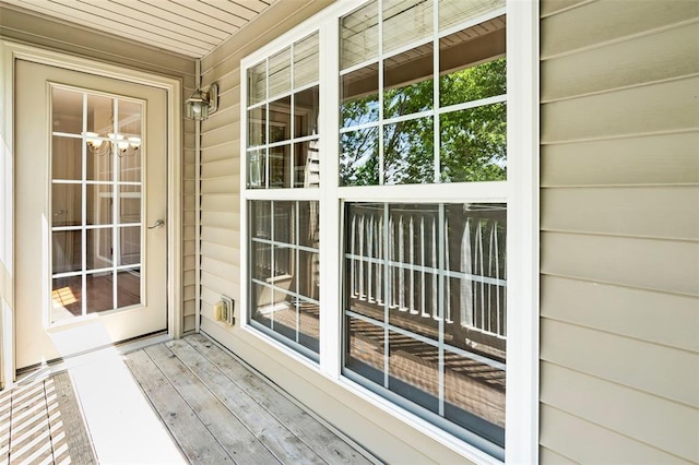 1131 Welsh Dr, Lake St Louis, MO 63367 - view of wooden porch