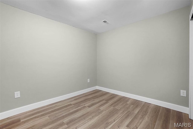 14938 Pike 139, Bowling Green, MO 63334 - empty room featuring light wood-type flooring and baseboards