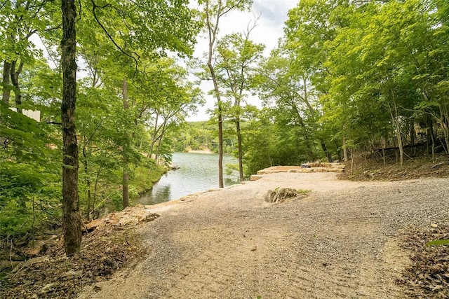 2206 Alpine Nook Dr, Innsbrook, MO 63390