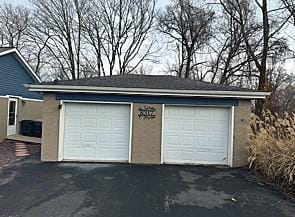 view of detached garage