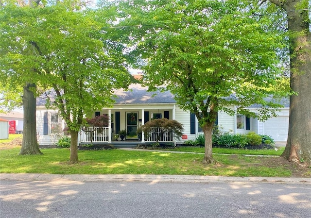 207 S Thorn St, Charleston, MO 63834 - photo 1