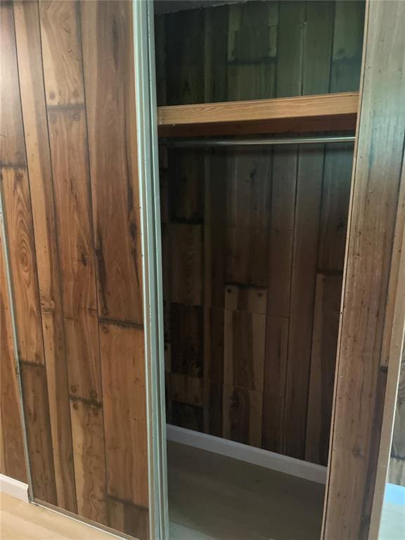 729 State Highway U, Burfordville, MO 63739 - detailed view of wooden walls