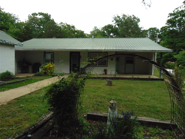 1184 Ripley 21n-10, Doniphan, MO 63935 - view of front of property with metal roof and a front lawn