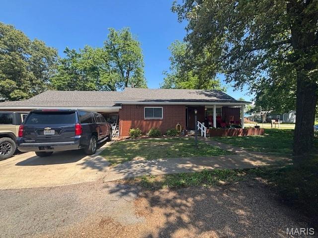 313 W Crumb Ave, Bernie, MO 63822 - photo 2