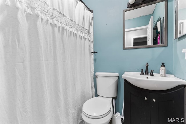 1414 Rue Camille, Bonne Terre, MO 63628 - bathroom featuring vanity and a shower with shower curtain