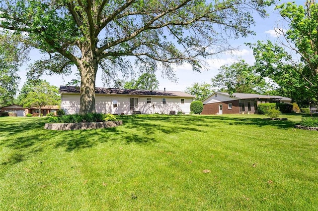 226 Ridgeview Dr, Columbia, IL 62236 - view of grassy yard