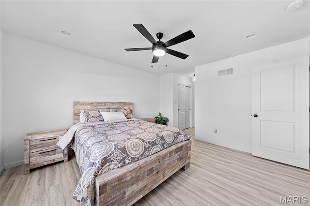 203 Homestretch Ln, Wentzville, MO 63385 - bedroom featuring light wood-type flooring, ceiling fan, and recessed lighting