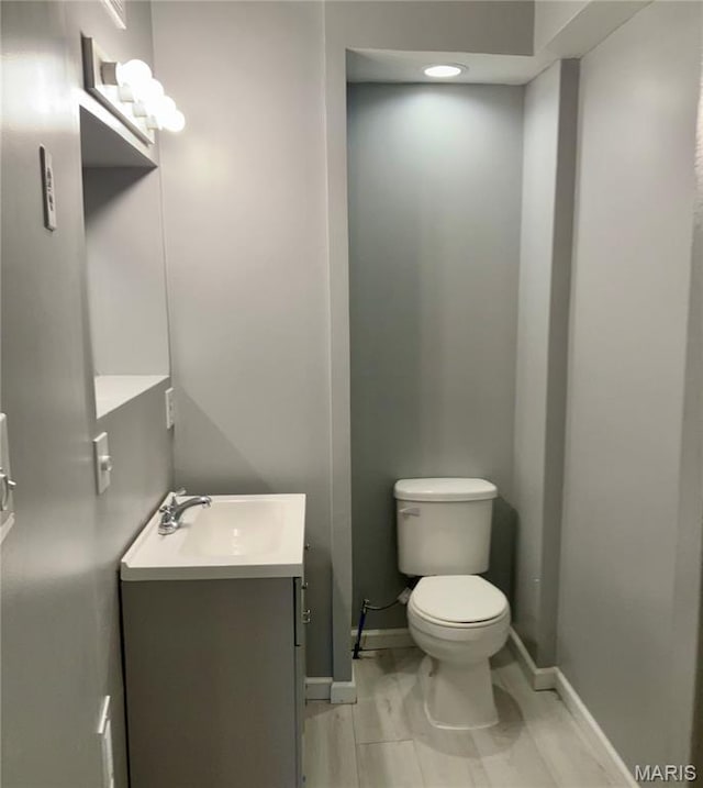 5379 Wabada Ave, Saint Louis, MO 63112 - half bath with toilet and vanity