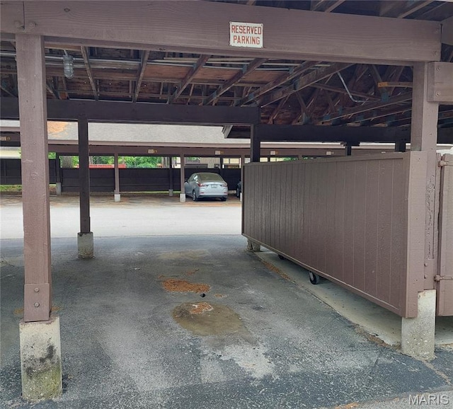 1380 Heritage Lndg Unit 105, Frontier Township, MO 63303 - view of garage