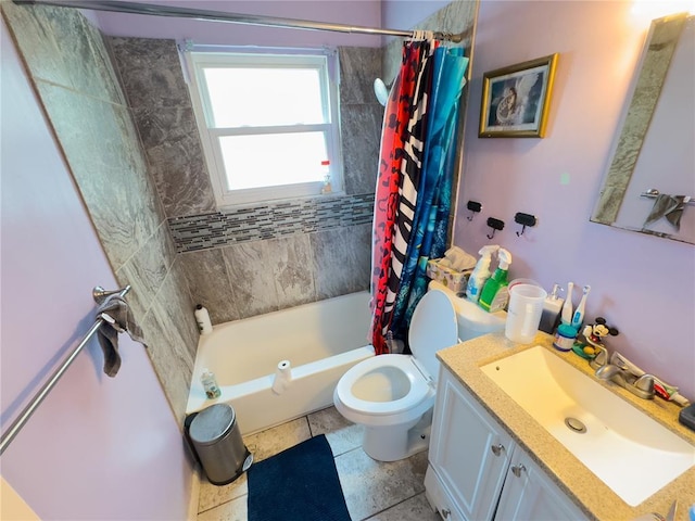 2515 Countess Dr, Saint Louis, MO 63136 - full bath featuring shower / tub combo with curtain, toilet, and vanity