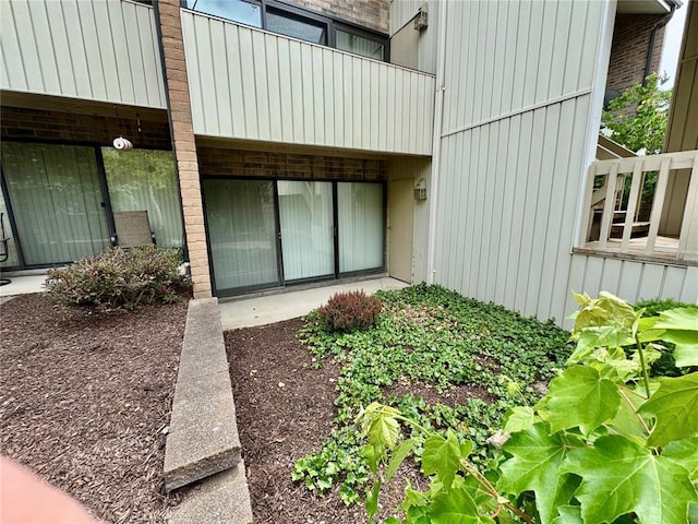 624 Coeur De Royale Dr Unit A, Creve Coeur, MO 63141 - view of exterior entry