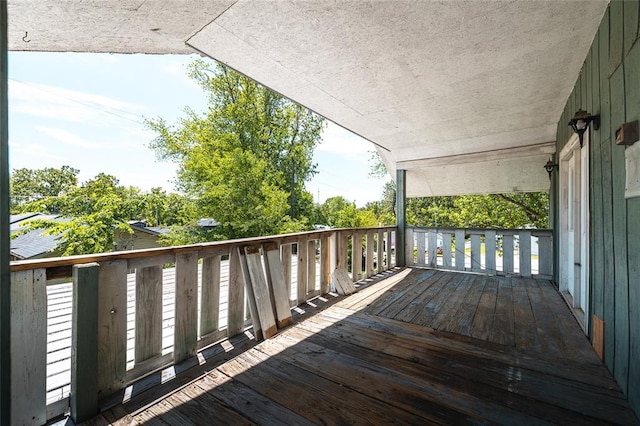 108 College Ave, Licking, MO 65542 - view of deck