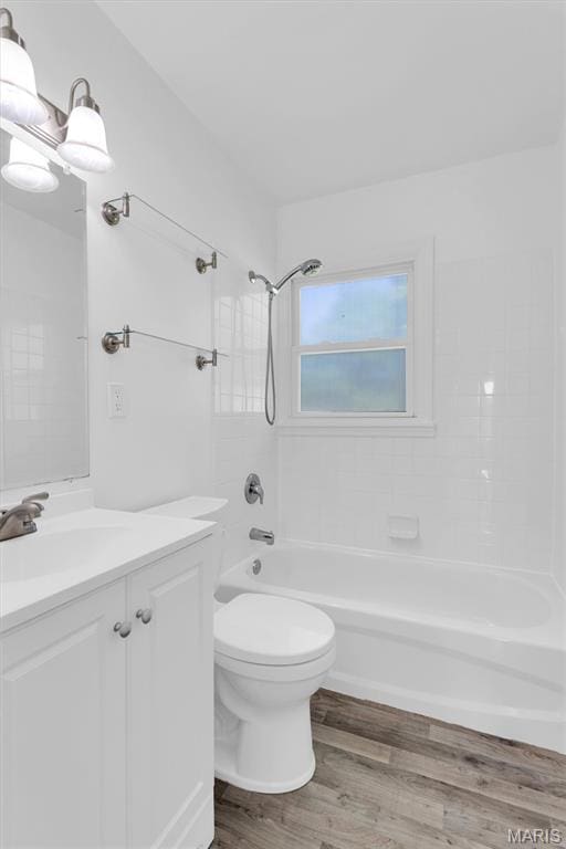 4204 Saint Linus Ln, Saint Ann, MO 63074 - photo 4