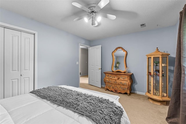 1711 El Rio Dr, Cape Girardeau, MO 63701 - bedroom with carpet floors, a closet, and ceiling fan