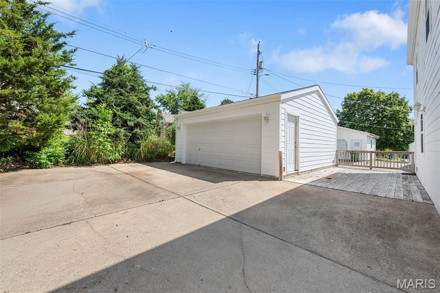 8261 Watson Rd, Saint Louis, MO 63119 - view of detached garage