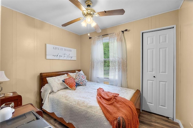 24864 Bcr 326, Marble Hill, MO 63764 - bedroom with wood finished floors, a decorative wall, a ceiling fan, and a closet