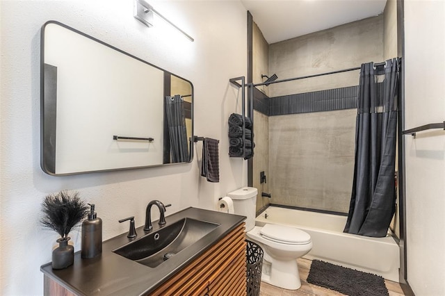 1300 River Valley Rd, Doniphan, MO 63935 - bathroom with shower / bath combo with shower curtain, toilet, and vanity