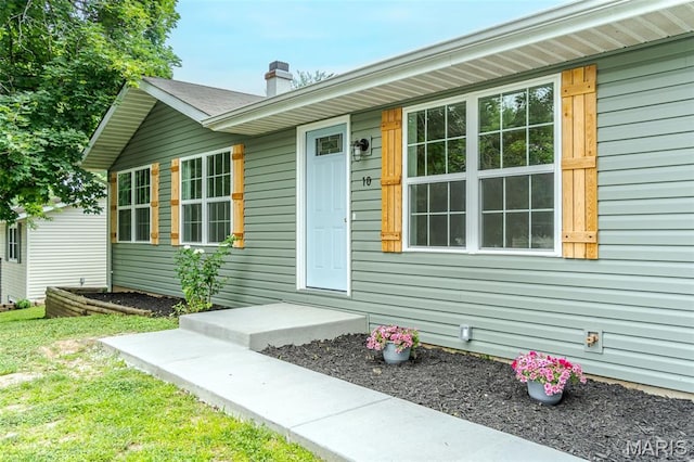 10 Jade Ln, Washington, MO 63090 - entrance to property with a chimney