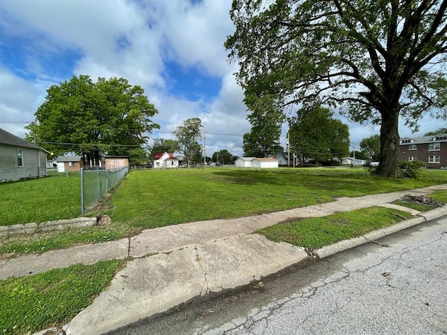 917 Washington Ave, Madison, IL 62060 - photo 2