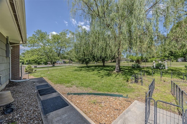 310 Smith Rd, Lebanon, MO 65536 - view of yard