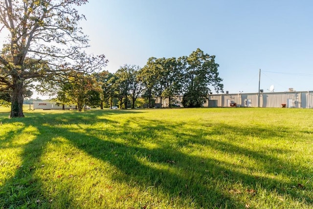 1075 Lynn St, Lebanon, MO 65536
