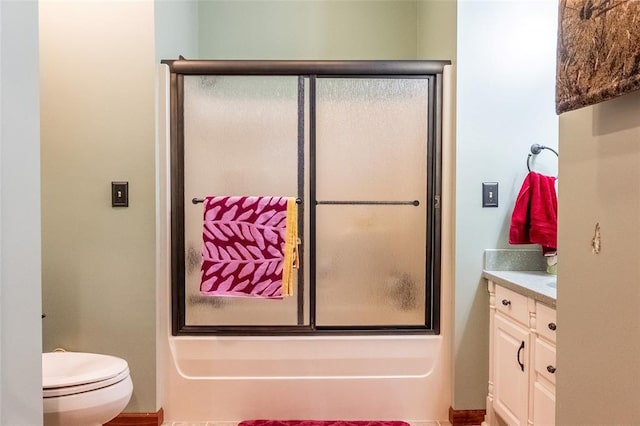 205 Hickman Dr, Bowling Green, MO 63334 - full bath featuring combined bath / shower with glass door, vanity, and toilet