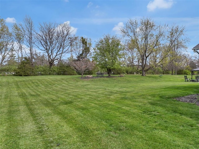 3 Jura Ct, Ofallon, MO 63368 - view of grassy yard