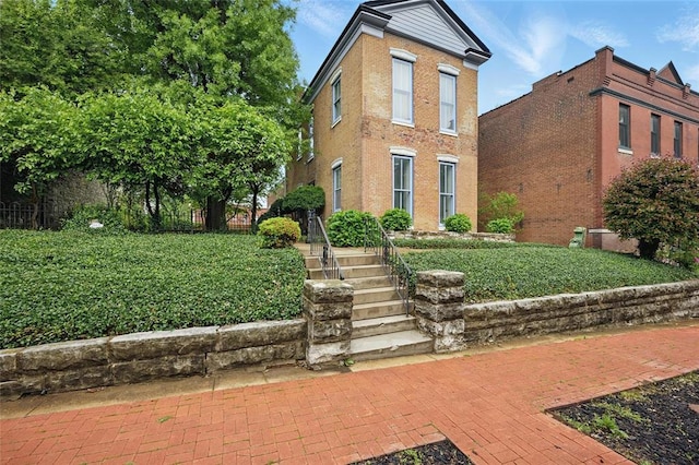 1225 Mackay Pl, Saint Louis, MO 63104 - view of front of house with brick siding