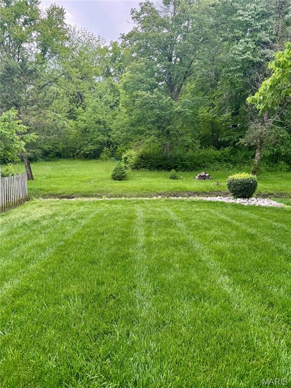 517 Vicksburg Dr, Belleville, IL 62221 - photo 24