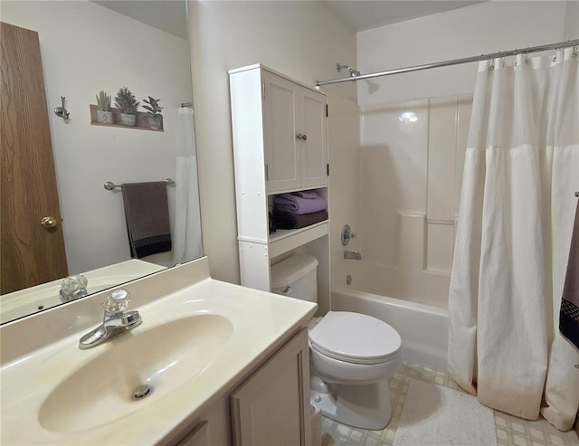 817 Daniels Trl, Marthasville, MO 63357 - bathroom featuring toilet, shower / tub combo with curtain, and vanity