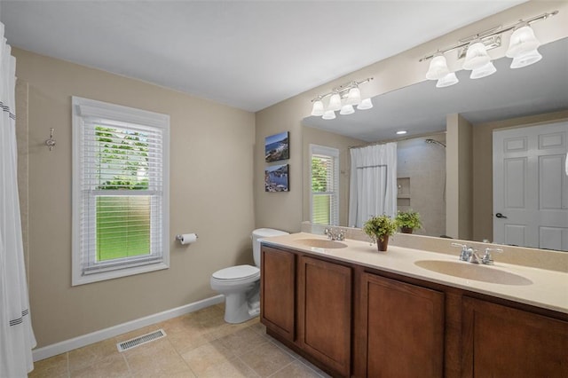 1807 Brookcreek Ln, Kirkwood, MO 63122 - bathroom with double vanity, baseboards, toilet, a shower with curtain, and tile patterned floors