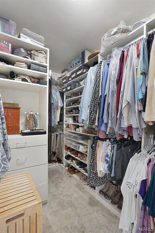 1553 Ridge Rd, Wildwood, MO 63021 - view of walk in closet