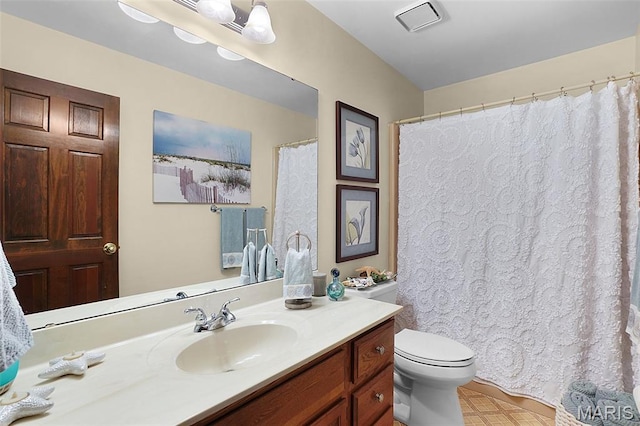 1553 Ridge Rd, Wildwood, MO 63021 - bathroom featuring vanity and a shower with shower curtain