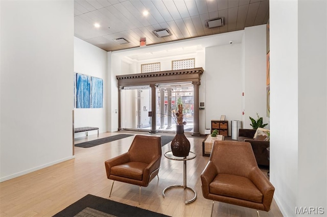 915 Olive St Unit 910, Saint Louis, MO 63101 - building lobby with recessed lighting
