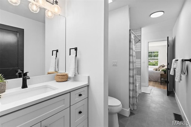 401 Rayburn Ave, Sunset Hills, MO 63127 - full bathroom with vanity, toilet, baseboards, curtained shower, and ensuite bath