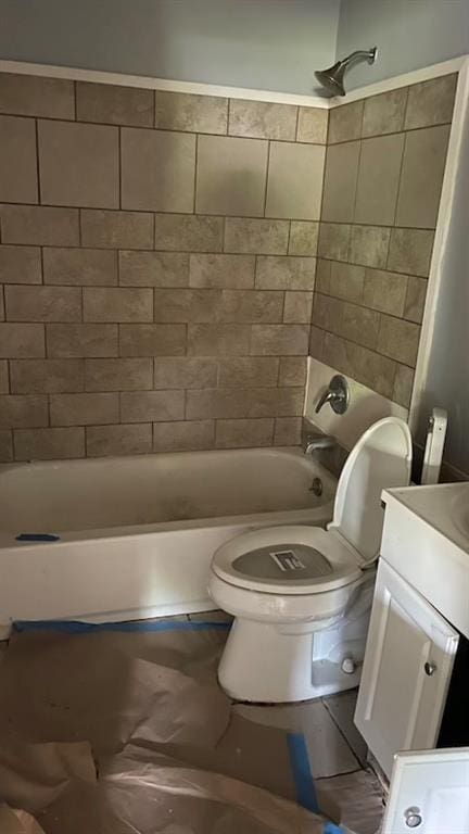 2816 Lyndhurst Ave, Saint Louis, MO 63114 - bathroom featuring toilet, shower / bath combination, and vanity